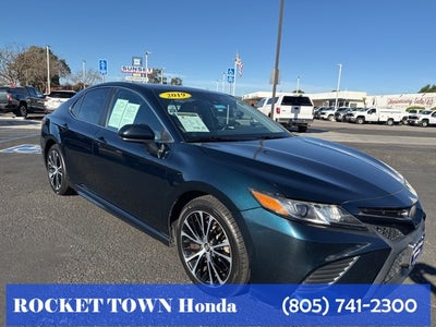 2019 Toyota Camry SE
