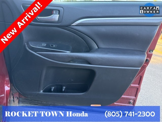 2017 Toyota Highlander SE