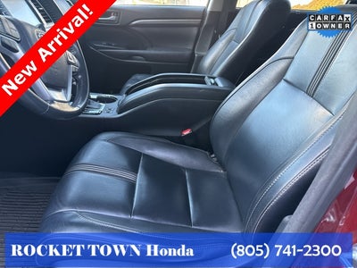 2017 Toyota Highlander SE