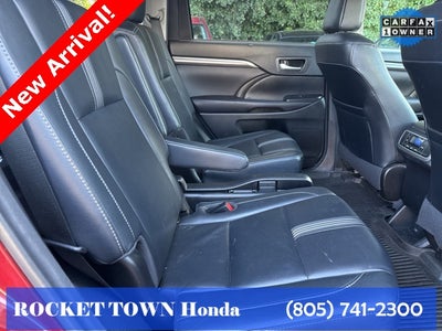 2017 Toyota Highlander SE