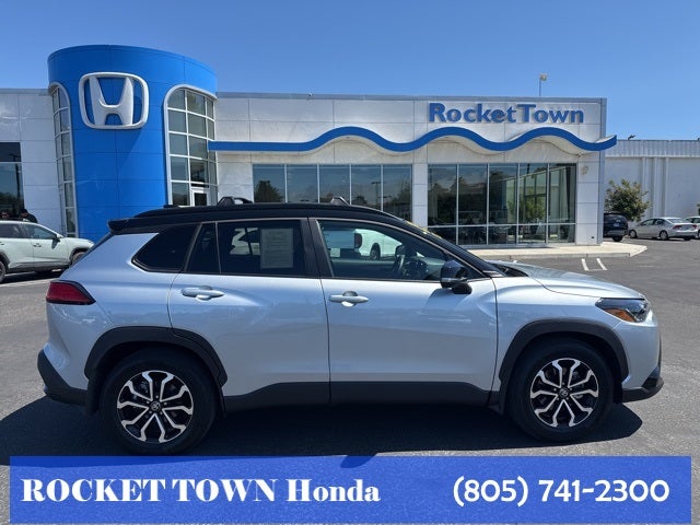 2025 Toyota Corolla Cross Hybrid SE